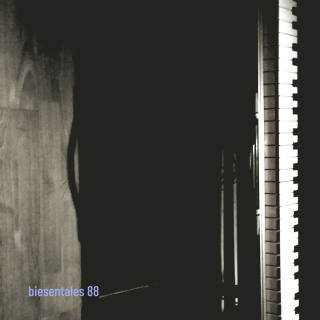 photo/96243807-5823-4985-b9c5-142f99d957c6-3